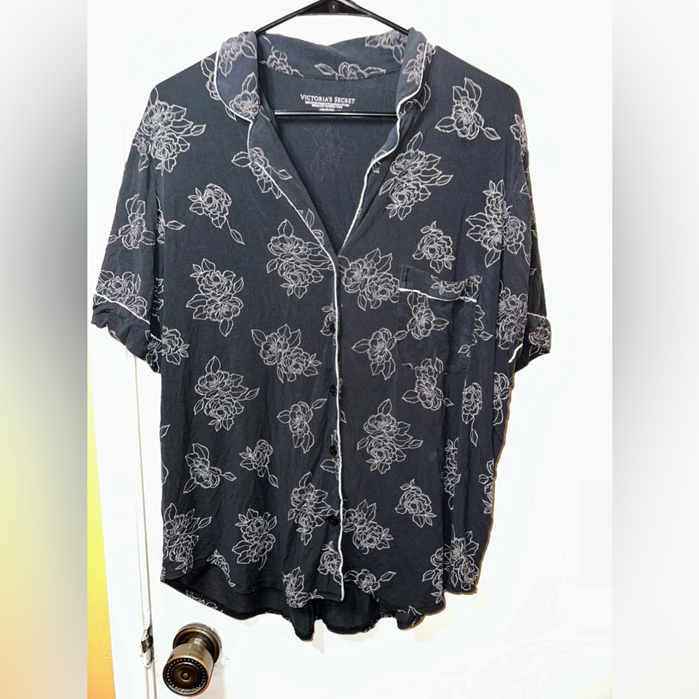 Fun & Flirty Victoria's Secret Black Floral Sleep Set Sz L